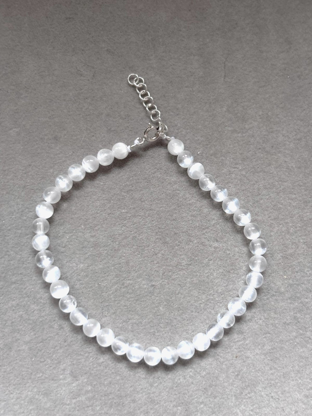Pulsera Selenita Natural 4mm · Plata 925 | Purificación