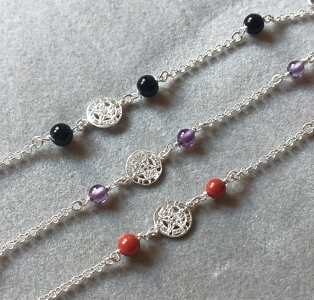 Pulsera tetragrámaton con piedras