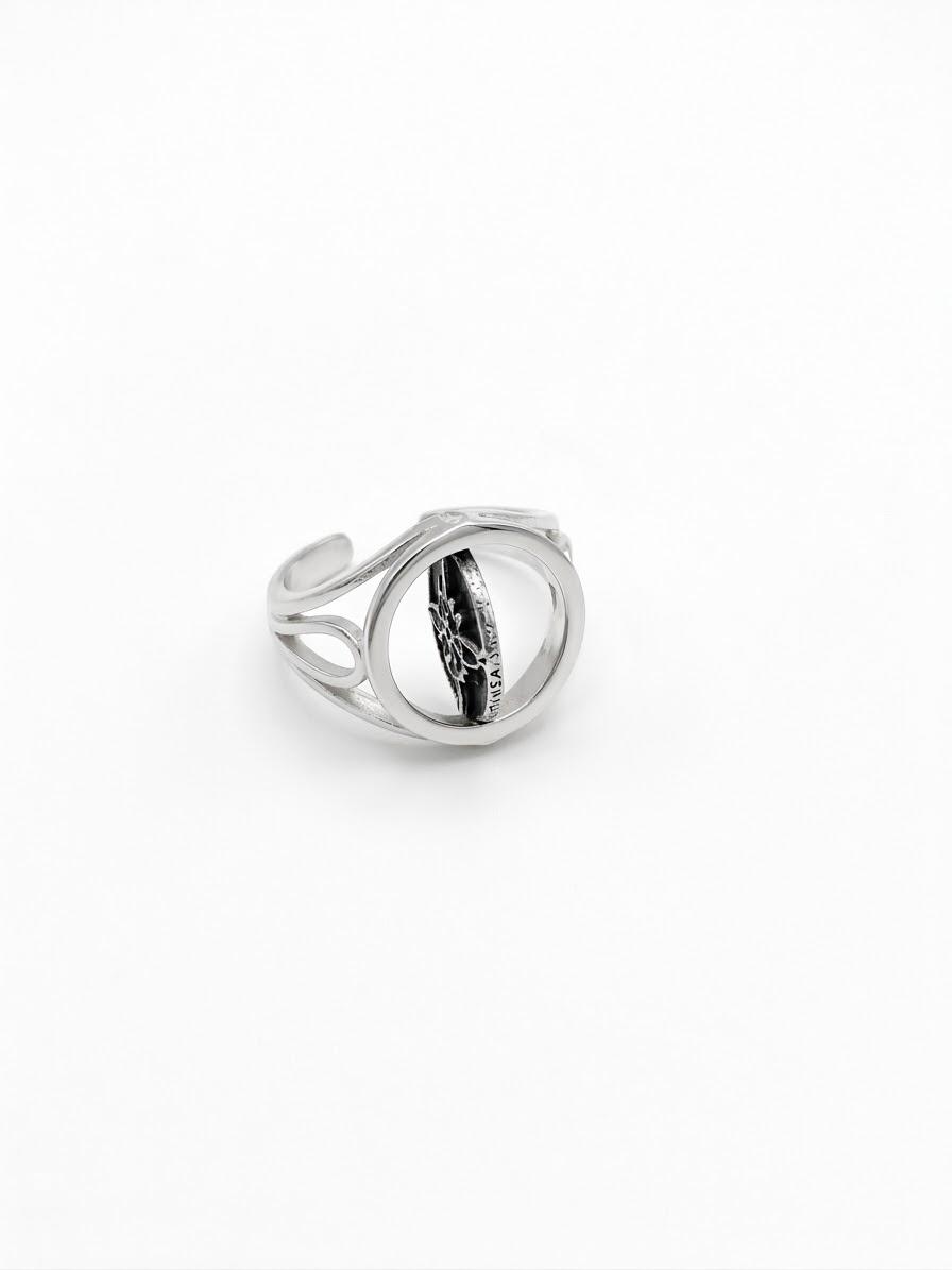 Anillo giratorio nudo de bruja y tetragrámaton plata 925
