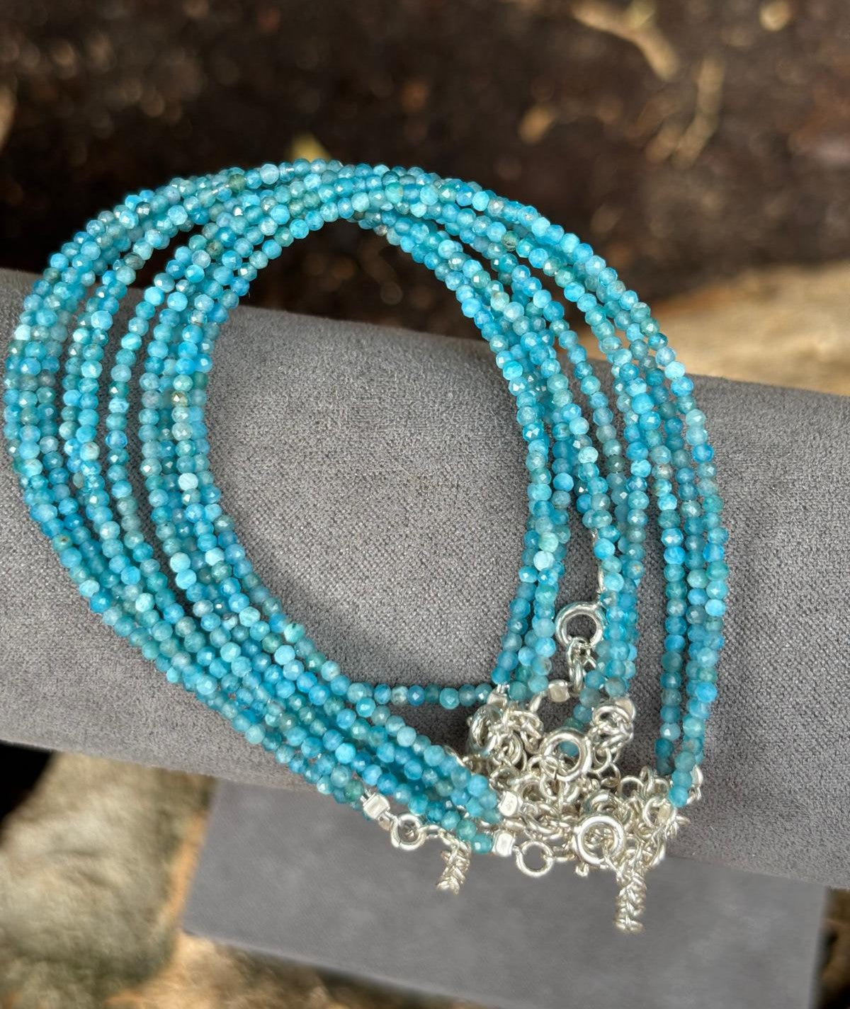 pulsera facetada de cianita