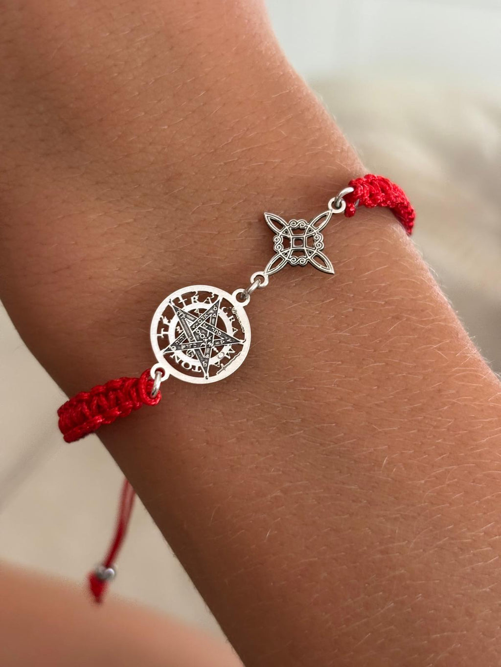 Pulsera amuleto doble protección Macramé y plata 925