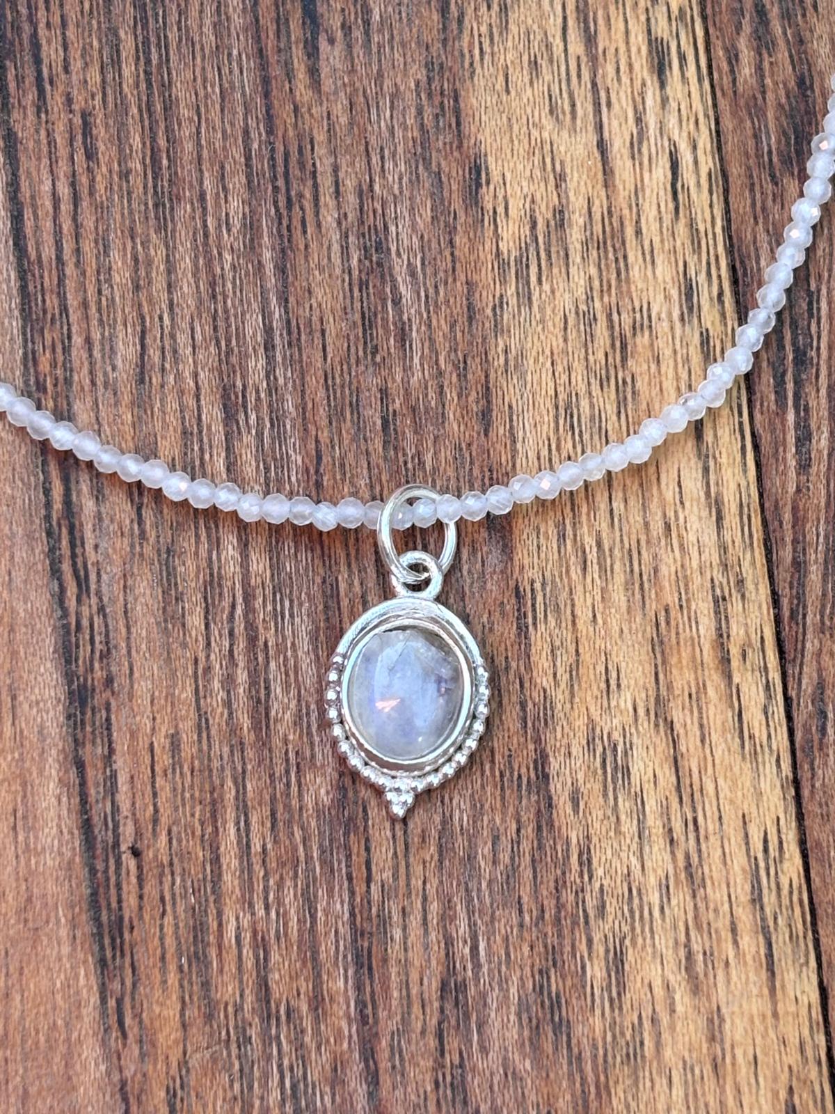collar piedra luna