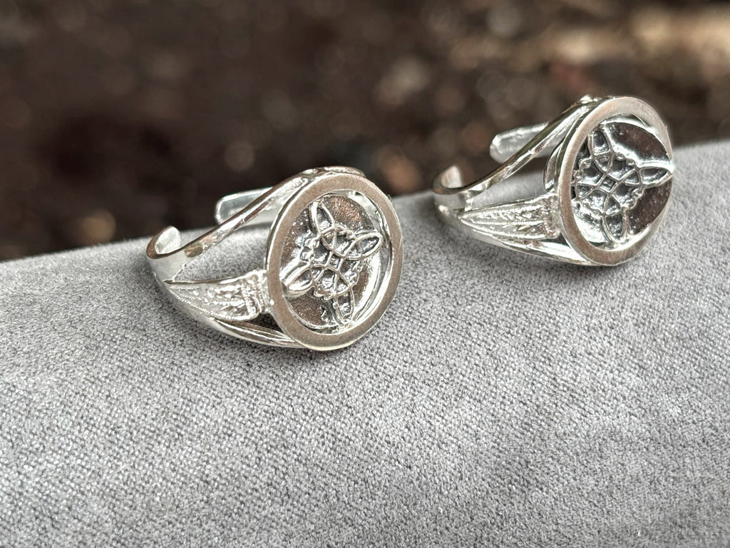 Anillo giratorio nudo de bruja y tetragrámaton plata 925