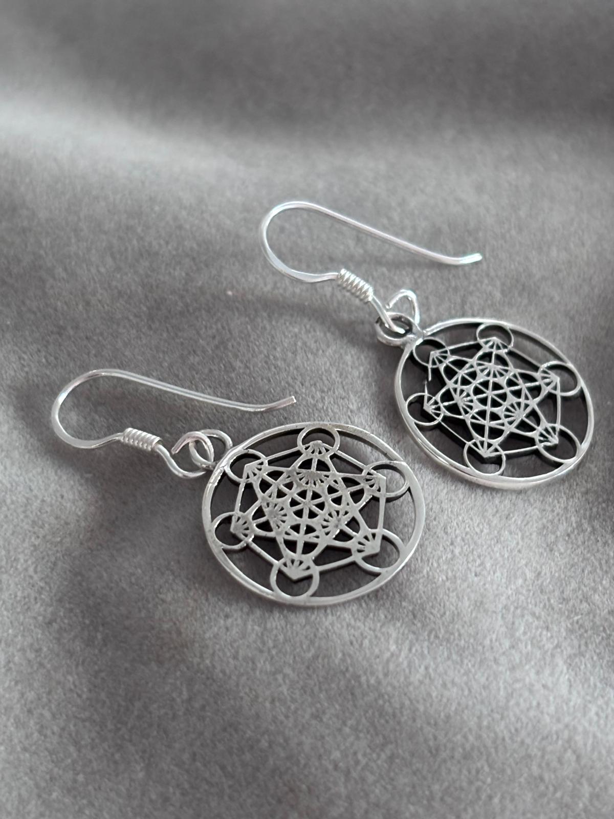 Pendientes tetragrámaton