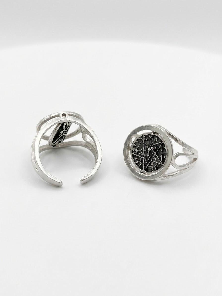 Anillo giratorio nudo de bruja y tetragrámaton plata 925