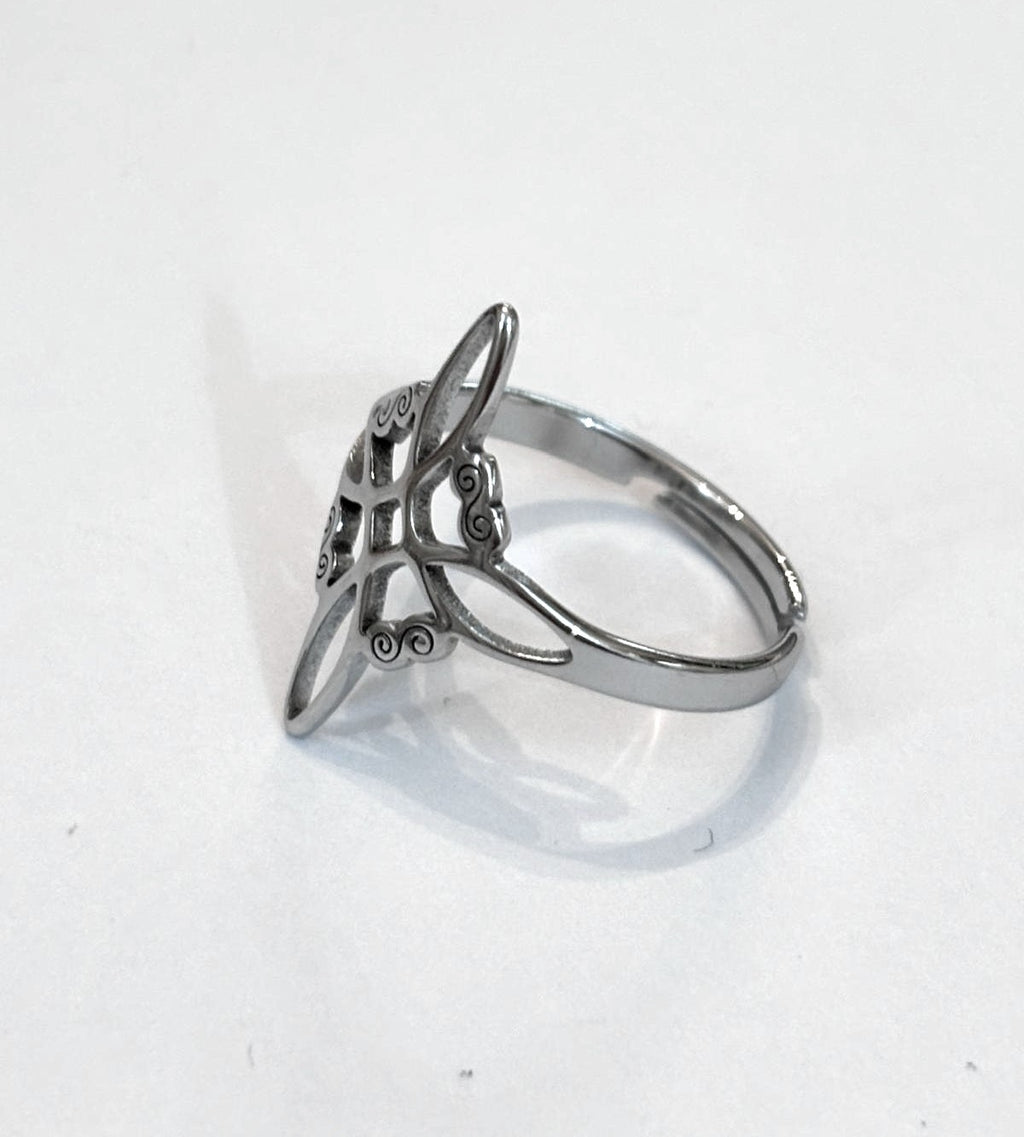 anillo ajustable nudo de bruja (acero inoxidable)