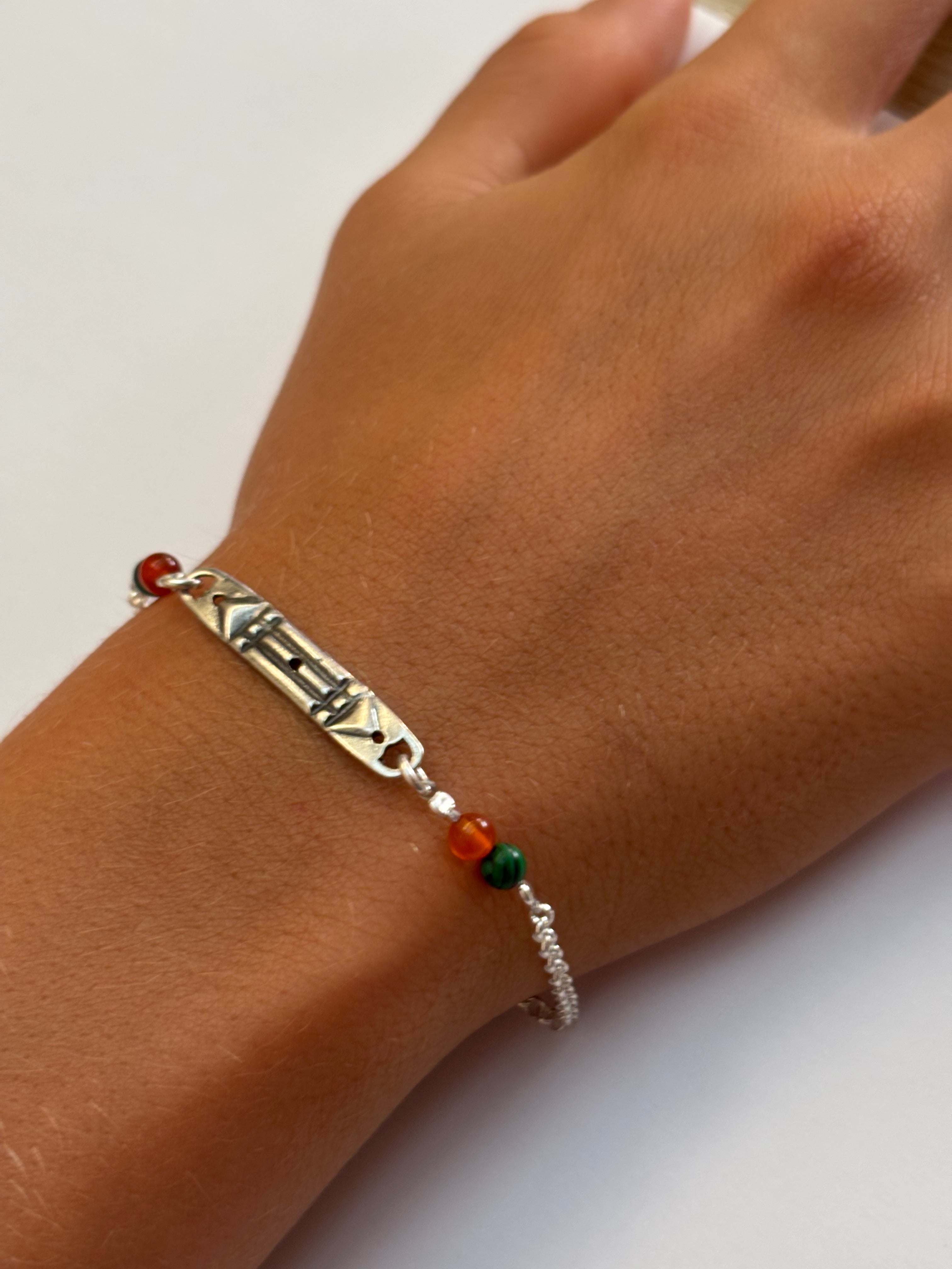 Pulsera Atlante, cornalina y Malaquita