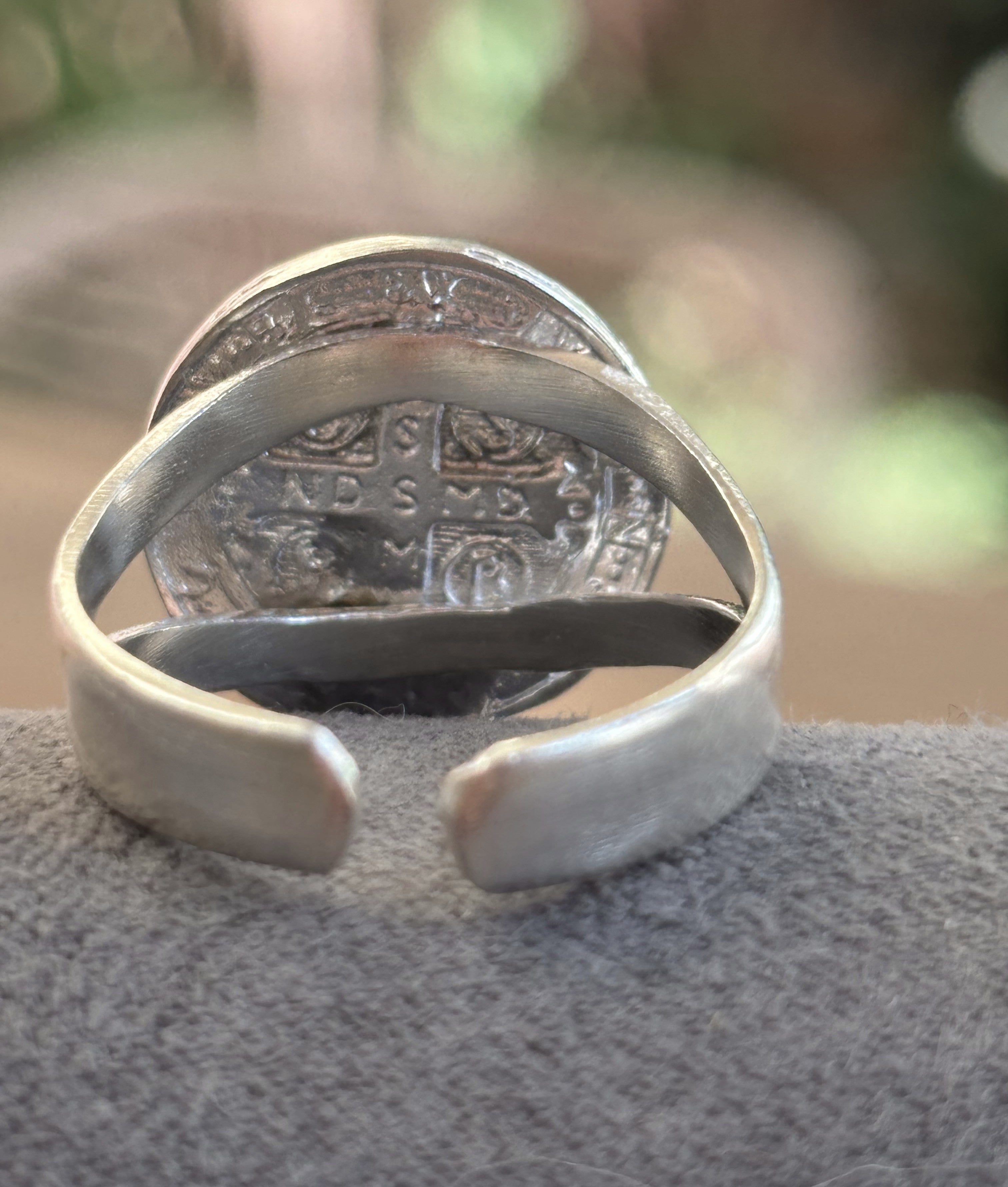 Anillo  San Benito