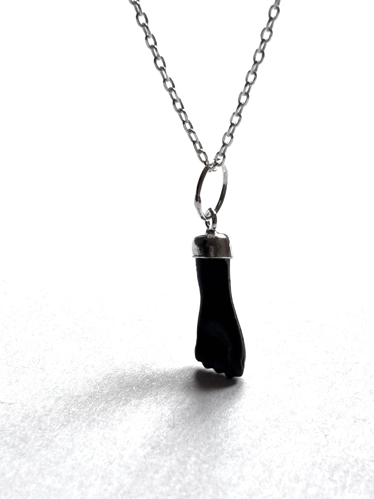 colla puño de Higa negro