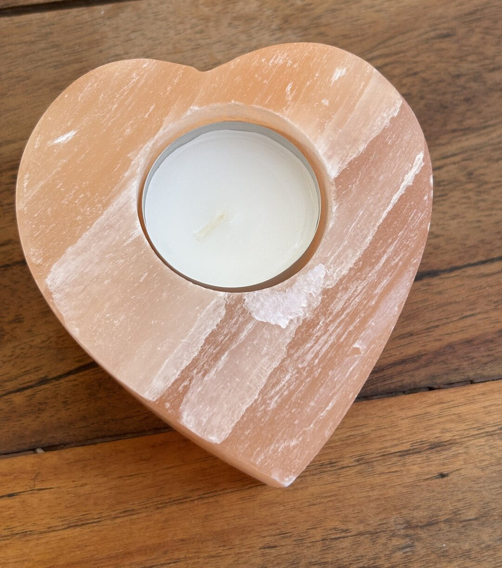 cargador energético en forma de vela corazón de selenita 9cm aprox