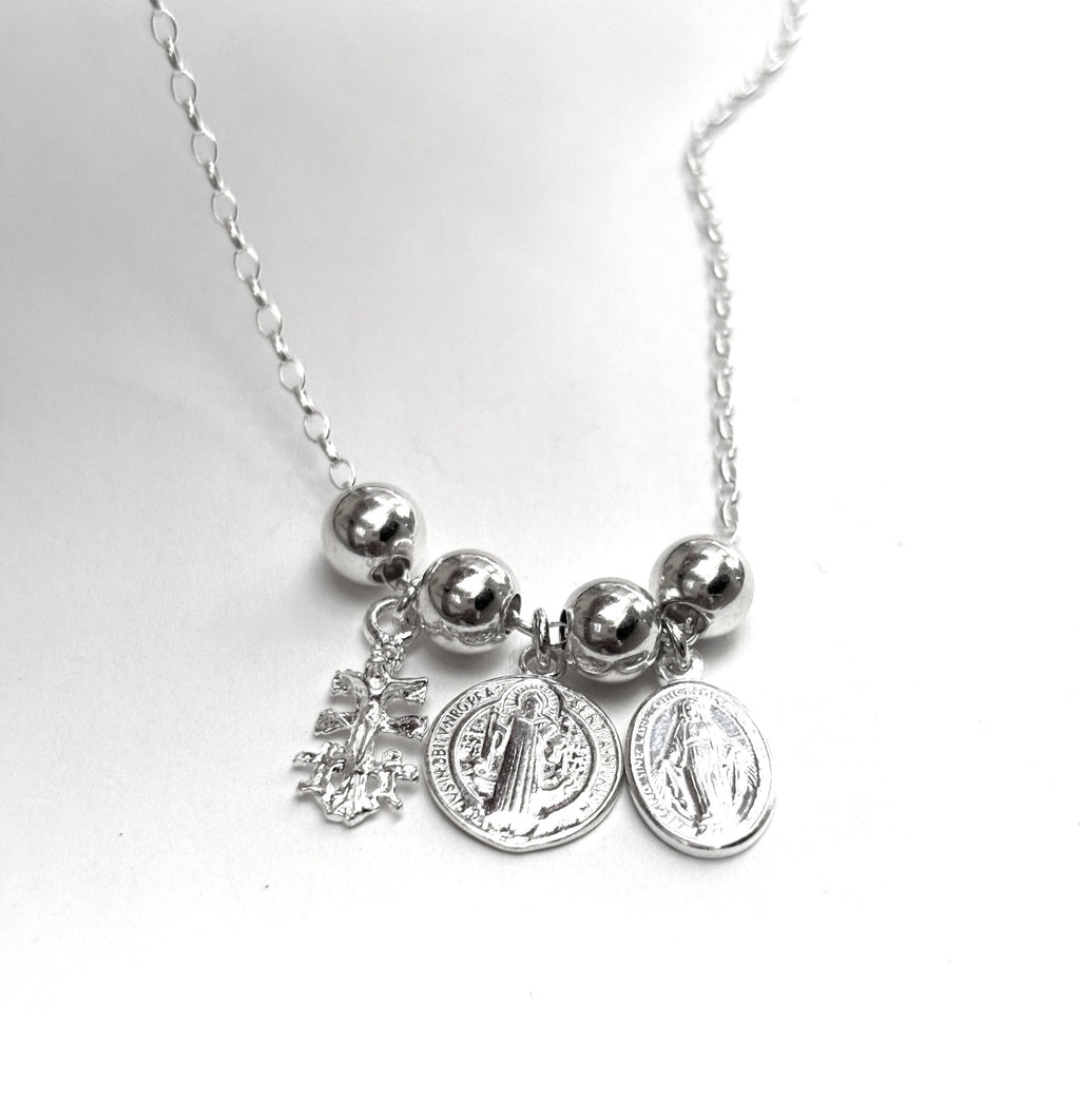 Collar Cruz de Caravaca, Virgen Milagrosa y San Benito | Plata 925