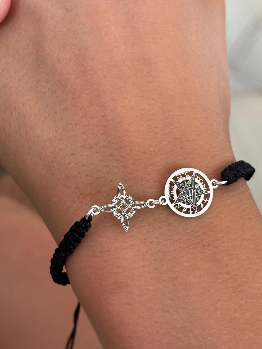 pulsera amuleto doble protección macramé y plata 925