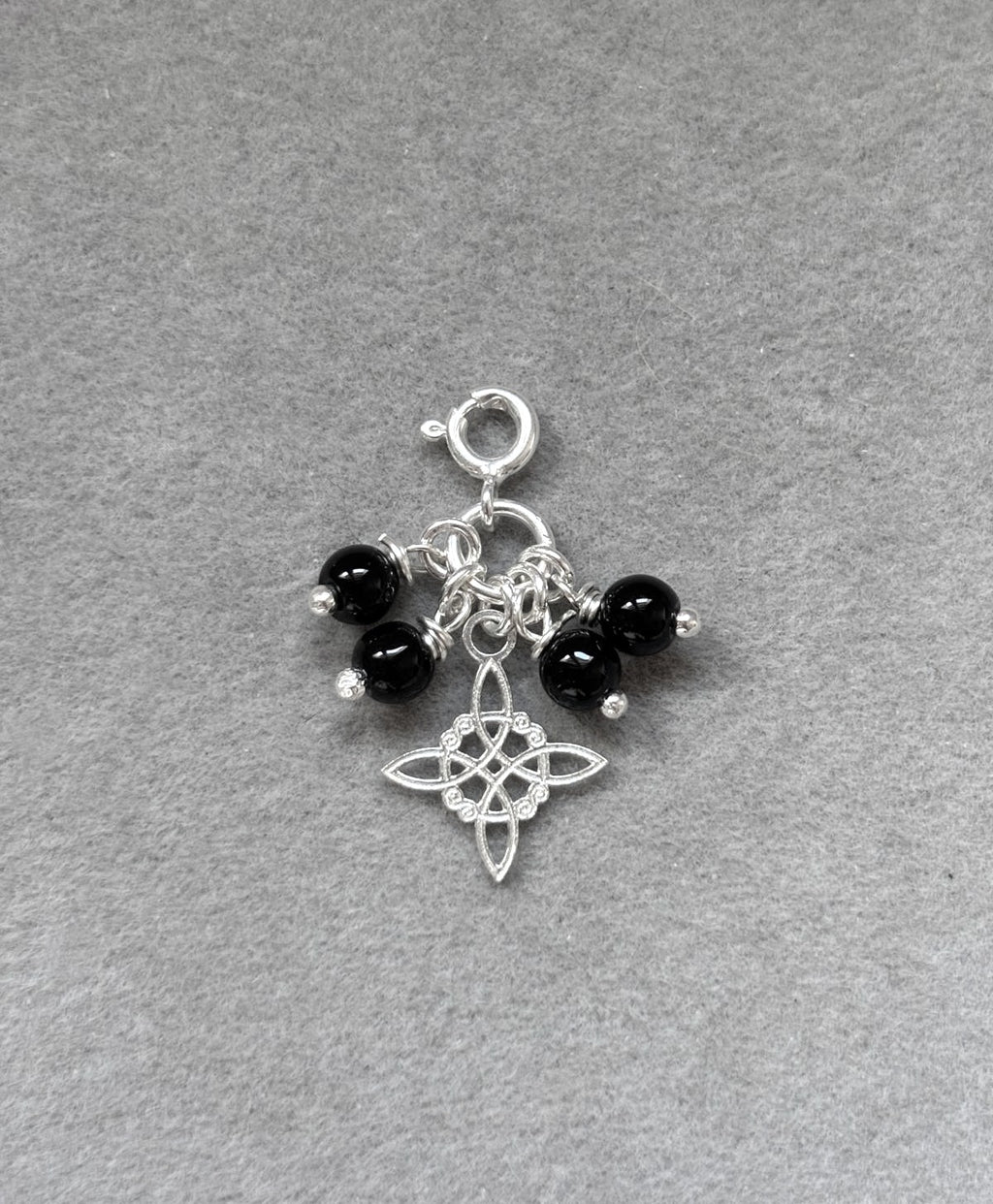 Colgante Nudo de Bruja y Turmalina Negra en Plata 925