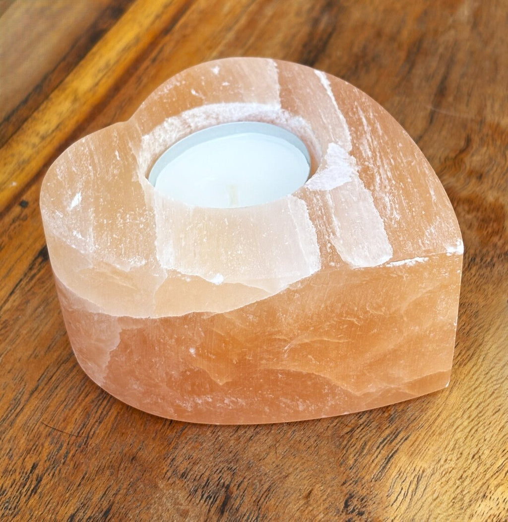 cargador energético en forma de vela corazón de selenita 9cm aprox