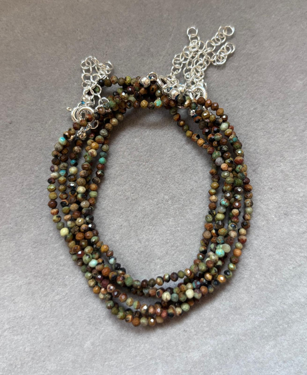 pulsera facetada turquesa africana