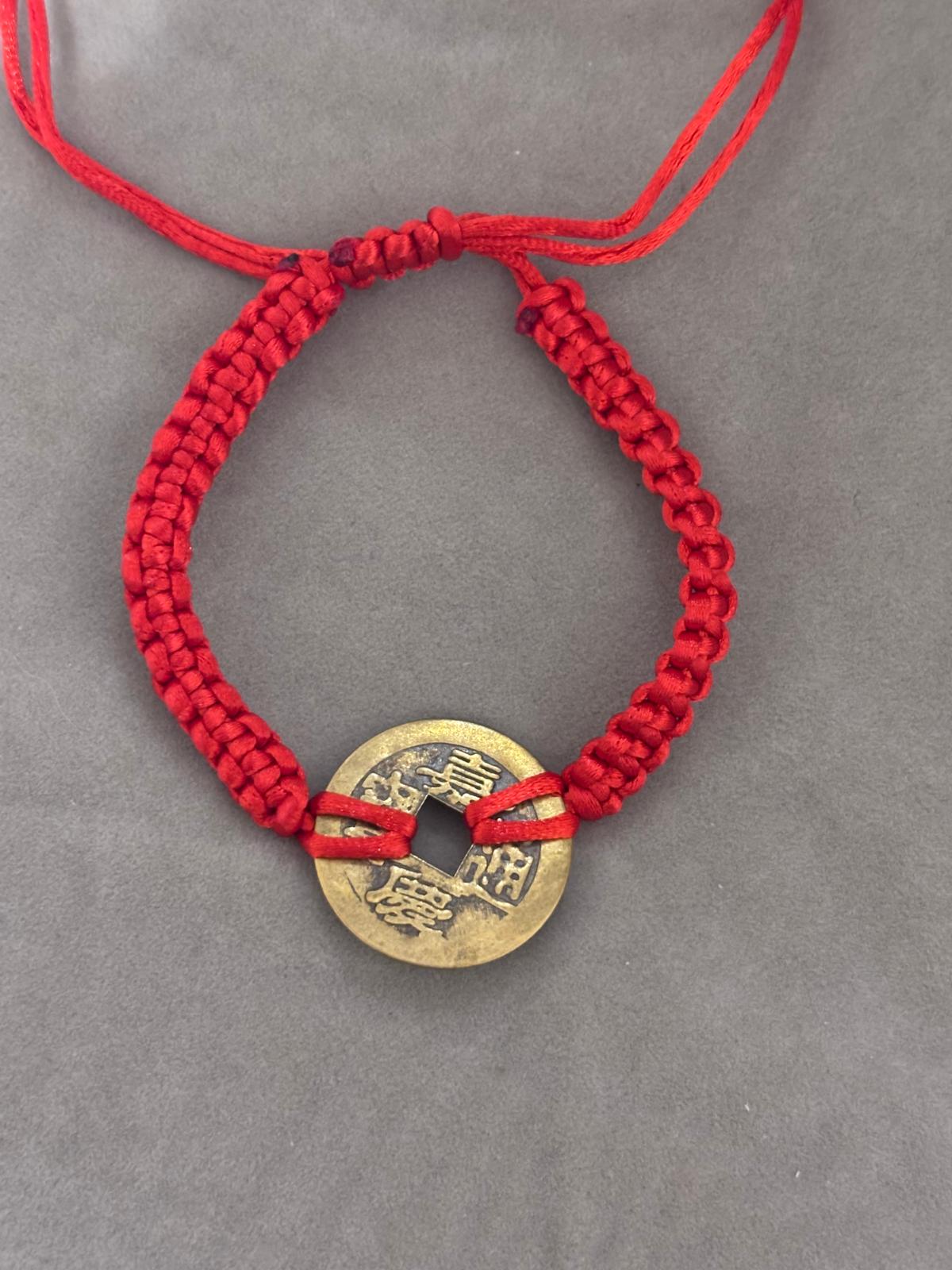 pulsera feng shui macramé-ATRAE DINERO-con moneda
