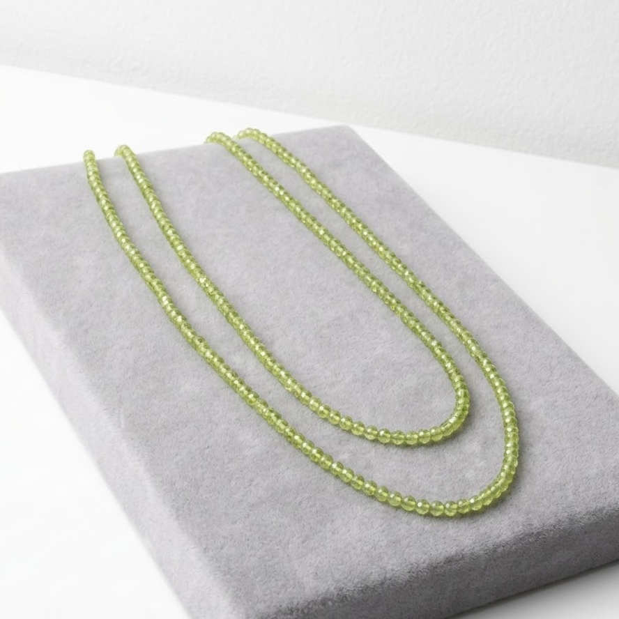 Collar Doble de Peridoto · Luz y Renovación