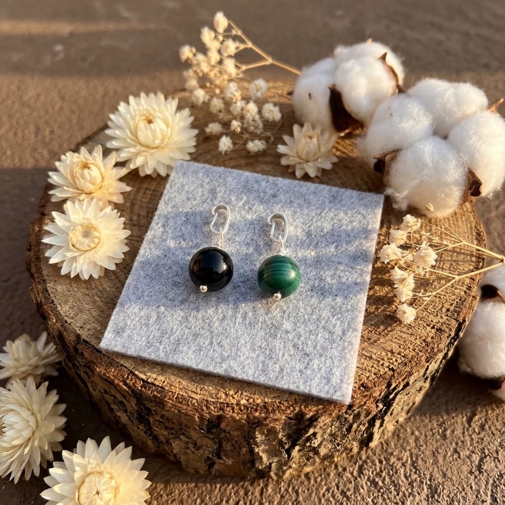 Colgante de malaquita o turmalina negra natural · 8 mm · Plata 925