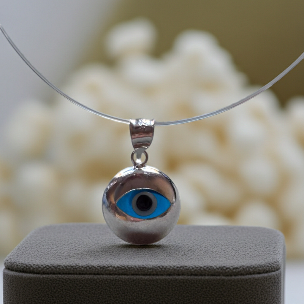 collar ojo turco
