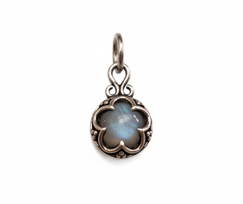 Gotland con esfera de piedra luna